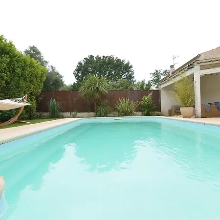 La Lezarde, Chambre D'Hote, Piscine, Salle D'Eau Privatif, Cafe Ou The Offert Le Matin Saint-Victor-la-Coste Extérieur photo
